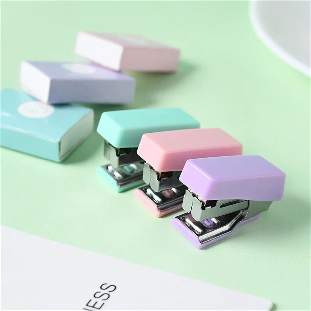 Mini Metal Stapler with 500 Staples
