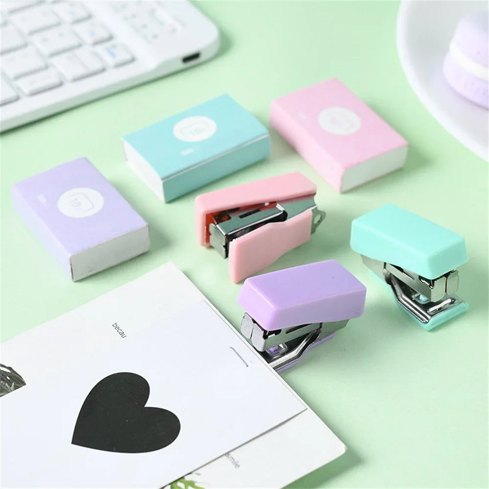 Mini Metal Stapler with 500 Staples